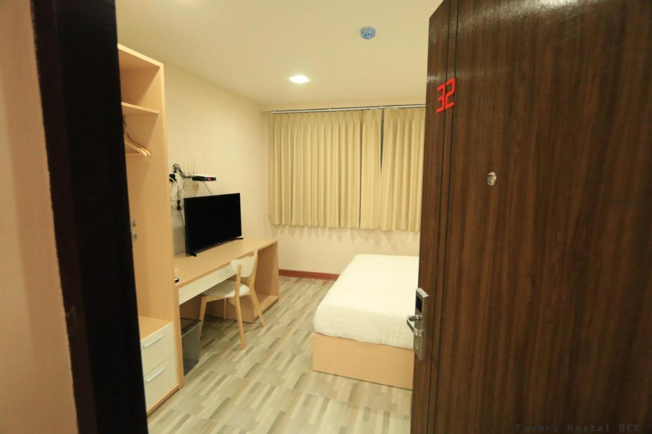 Favori Hostel Bangkok Surawong Dış mekan fotoğraf