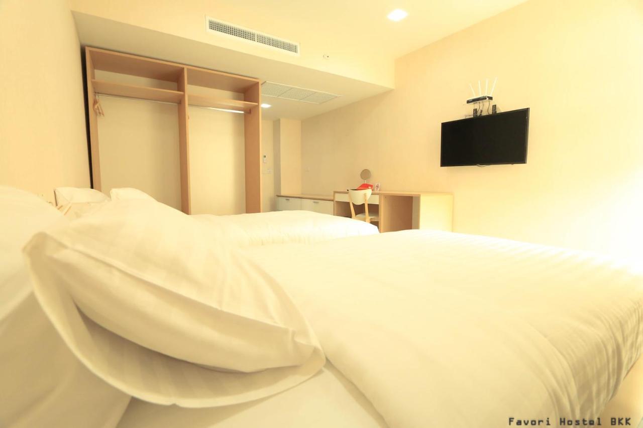 Favori Hostel Bangkok Surawong Dış mekan fotoğraf