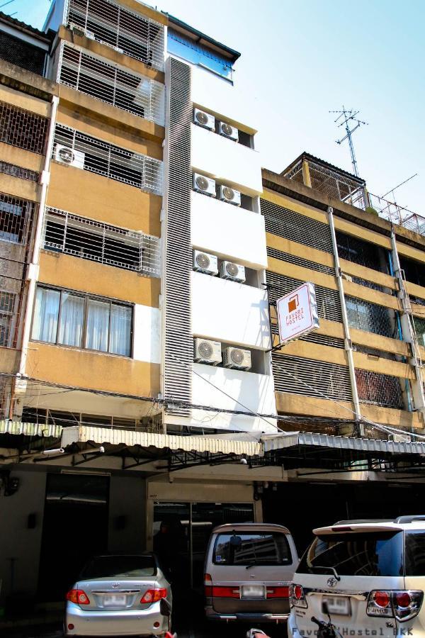 Favori Hostel Bangkok Surawong Dış mekan fotoğraf